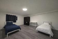 One room main floor share - Photo 2