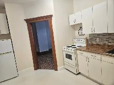 One Bedroom Apartment For Rent - Photo 2