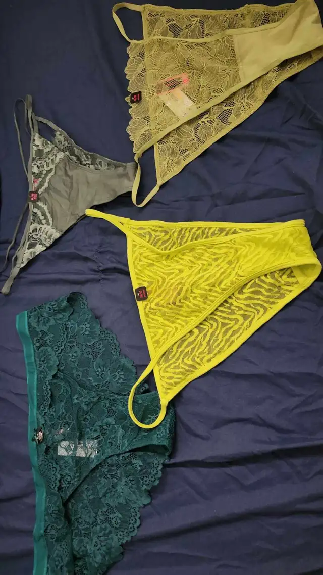 Brand NEW size XL La Senza panties for sale! Green shades!