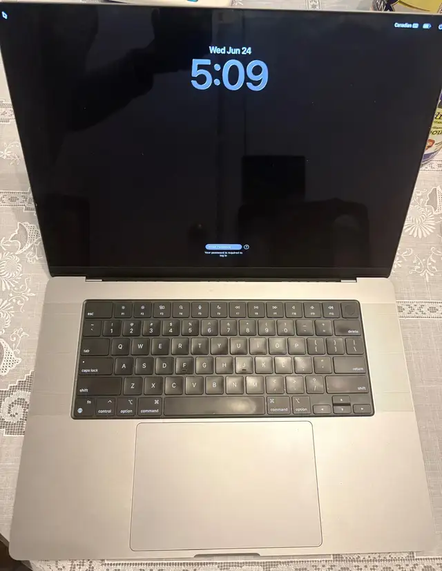 MacBook Pro 16 Inch