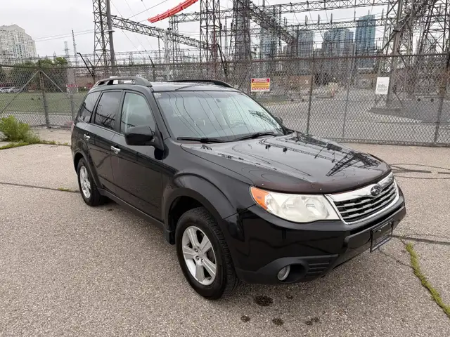 2010 Subaru Forester X Touring- LOW KMS- MANUAL-2 Sets of Wheels