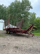 1033 new  holland bale stacker wagon $4300. - Photo 2