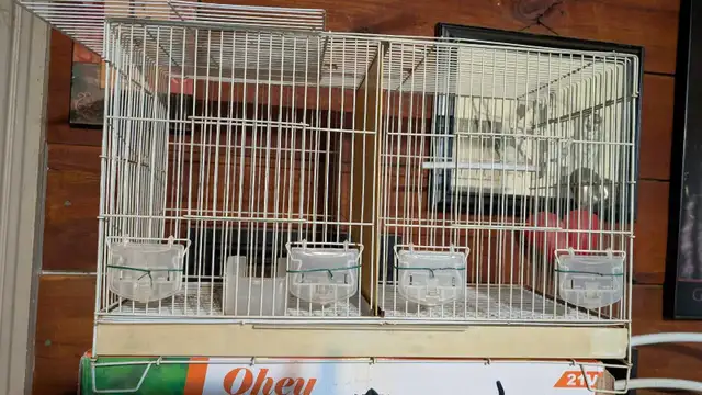 breeding nesting bird cage