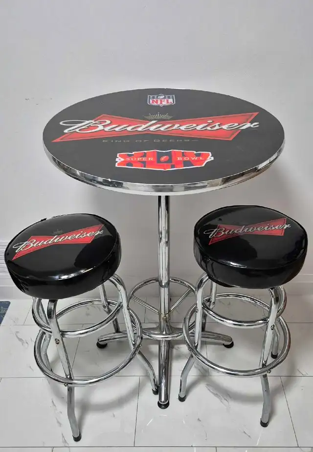 Budweiser Superbowl Edition Bar table and stools