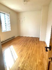 metro near 5 1/2 room du college duplex - Photo 8