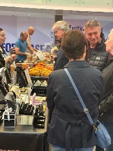vendors wanted pop up market - Photo 5