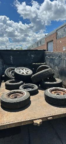 Junk removal and clean up - Photo 2