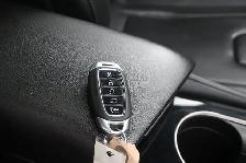 2023 Hyundai Elantra Luxury Hybrid Leather, Sunroof, Bluelink, H - Photo 31