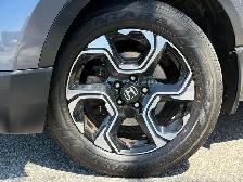 2019 Honda CR-V Touring l AWD l 1.5L l 4Cyl l Gas l Auto l Navi - Photo 4