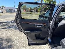 2019 Honda CR-V Touring l AWD l 1.5L l 4Cyl l Gas l Auto l Navi - Photo 16