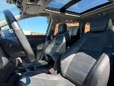 2019 Honda CR-V Touring l AWD l 1.5L l 4Cyl l Gas l Auto l Navi - Photo 24