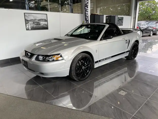 2002 Ford Mustang