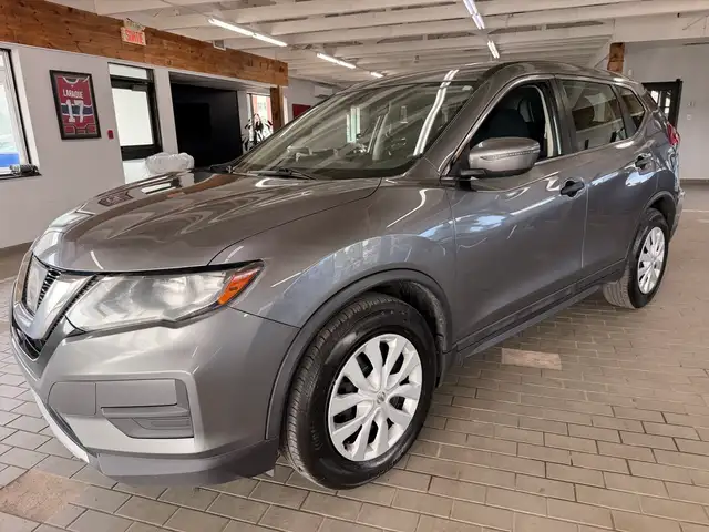 2017 Nissan Rogue FWD 4dr S