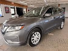 2017 Nissan Rogue FWD 4dr S