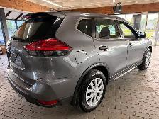 2017 Nissan Rogue FWD 4dr S - Photo 5