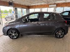2015 Toyota Yaris 5dr HB Auto LE - Photo 2
