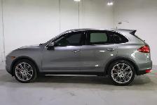 2014 Porsche Cayenne Turbo | PANORAMIC ROOF | CARBON INTERIOR | - Photo 3