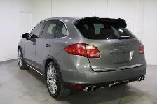 2014 Porsche Cayenne Turbo | PANORAMIC ROOF | CARBON INTERIOR | - Photo 4
