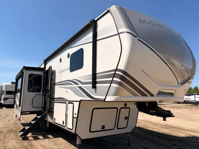 2022 KEYSTONE MONTANA 3121 RL