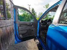 2023 Chevrolet Silverado 1500 RST RST | 5.3L | SUNROOF | ALLO... - Photo 11