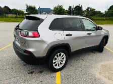 2021 Jeep Cherokee Sport 4x4 - Photo 2
