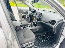 2021 Jeep Cherokee Sport 4x4 - Photo 15