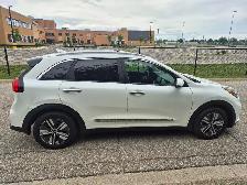 2022 Kia Niro Plug-In EX Premium FWD - Photo 5