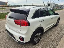 2022 Kia Niro Plug-In EX Premium FWD - Photo 10