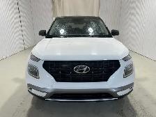 Hyundai Venue Essential IVT avec couleur deux tons 2023 à vendre - Photo 3