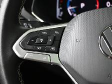2023 Volkswagen Taos Highline No Accident Leather Panoroof BEATS - Photo 15