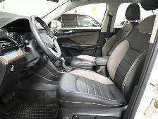 2023 Volkswagen Taos Highline No Accident Leather Panoroof BEATS - Photo 25