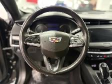 2022 Cadillac XT4 AWD Premium Luxury - Photo 22