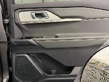 2026 Ford Explorer ACTIVE 200A | GLASS ROOF | ACTIVE COMFORT PAC - Photo 38