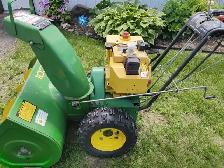 SOUFFLEUSE.    JOHN  DEERE 10X32. - Photo 2