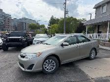 2014 Toyota Camry 4dr Sdn I4 Auto LE  LOW KM - Photo 4