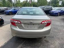 2014 Toyota Camry 4dr Sdn I4 Auto LE  LOW KM - Photo 12