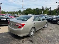 2014 Toyota Camry 4dr Sdn I4 Auto LE  LOW KM - Photo 13