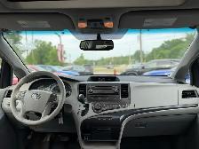 2013 Toyota Sienna V6 SE 8-Pass ONE OWNER | NO ACCIDENT - Photo 14