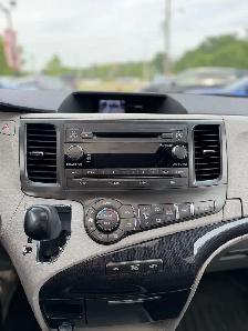 2013 Toyota Sienna V6 SE 8-Pass ONE OWNER | NO ACCIDENT - Photo 18