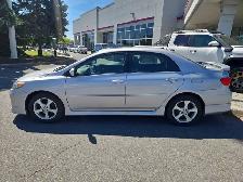 2012 Toyota Corolla S Auto SUNROOF | LOW KM | ONE OWNER - Photo 3