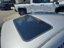 2012 Toyota Corolla S Auto SUNROOF | LOW KM | ONE OWNER - Photo 5