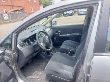 2010 Nissan Versa 5dr HB I4 Auto 1.8 S - Photo 11