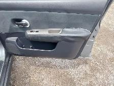 2010 Nissan Versa 5dr HB I4 Auto 1.8 S - Photo 29