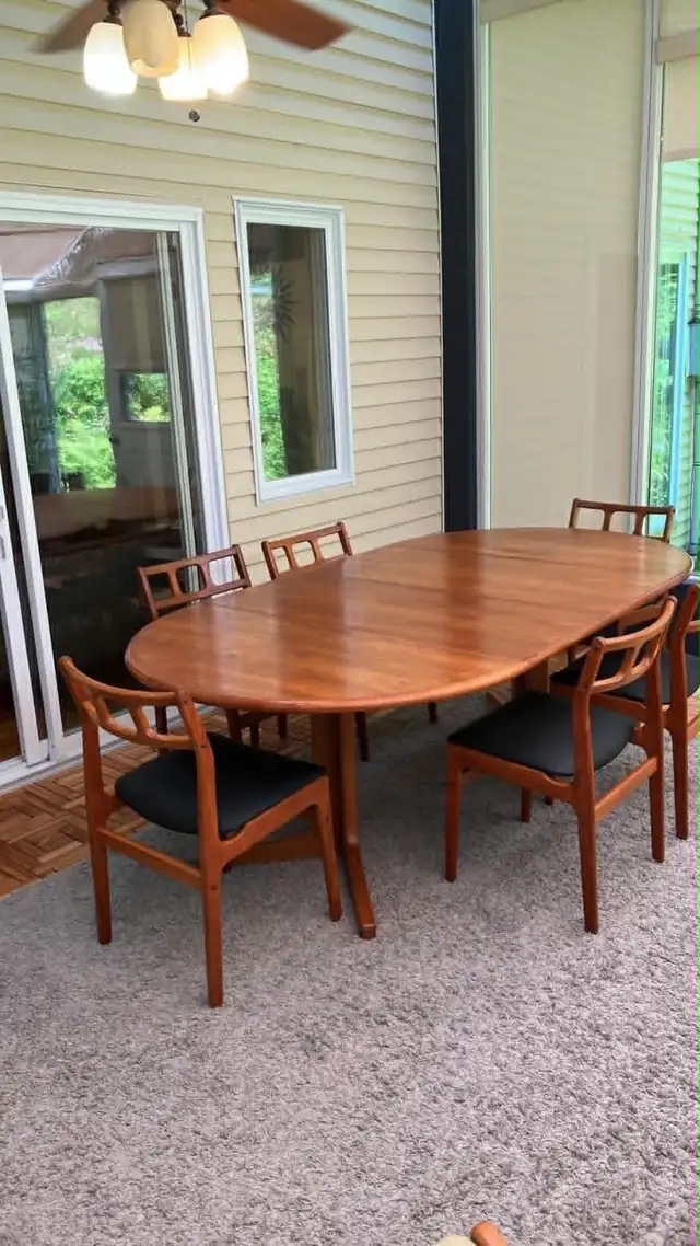 Mid century TEAK TECK. Ensemble salle à manger / GRANDE Table