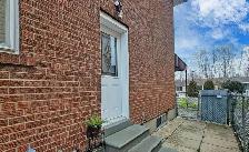 1 Bed, 1 Bath - Beautiful and Bright -