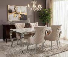 A huge sale on stylish dinning set
