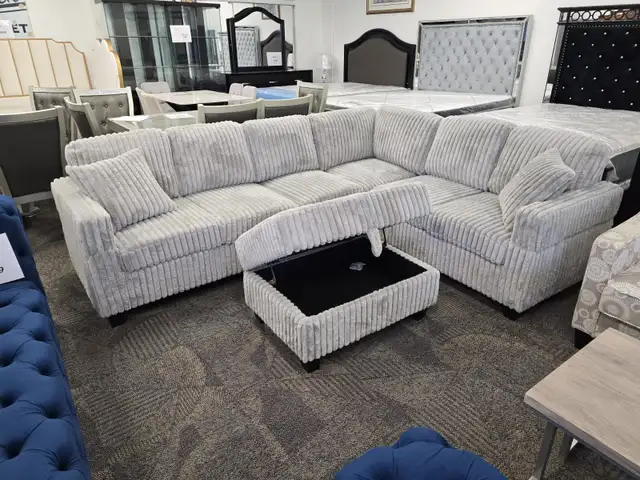 Urgent clearance sale on stylish couch