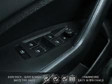2025 VOLKSWAGEN JETTA | SPORT | LEATHER | ROOF | REMOTE STARTER - Photo 18