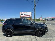 2017 Ford Escape 4WD! CLEAN CARFAX! BRAND NEW 2YR MVI! HEATED SE - Photo 2