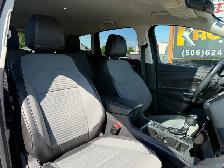 2017 Ford Escape 4WD! CLEAN CARFAX! BRAND NEW 2YR MVI! HEATED SE - Photo 21
